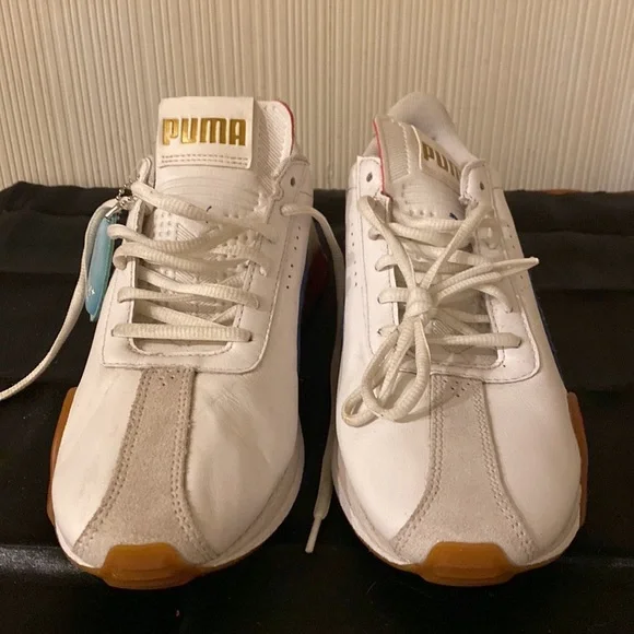 Puma sneakers sized 8.5 mens - Picture 4 of 4